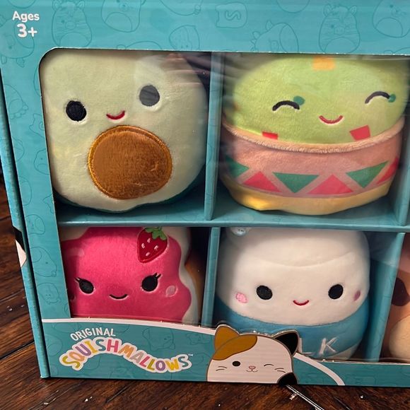 SQUISHMALLOWS 8 pack gift set Includes eight 5” SQUISHMALLOWS Stocking stuffers! - Picture 2 of 10